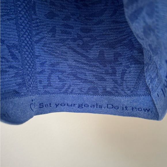 lululemon athletica Blue Patterned Tank Top - Picture 5 of 6